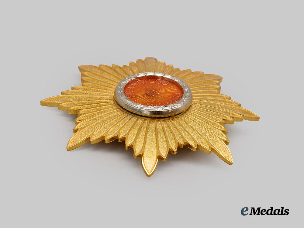venezuela,_republic._an_order_of_francisco_de_miranda,_i_i_class_set_in_case,_c.1970___m_n_c4579