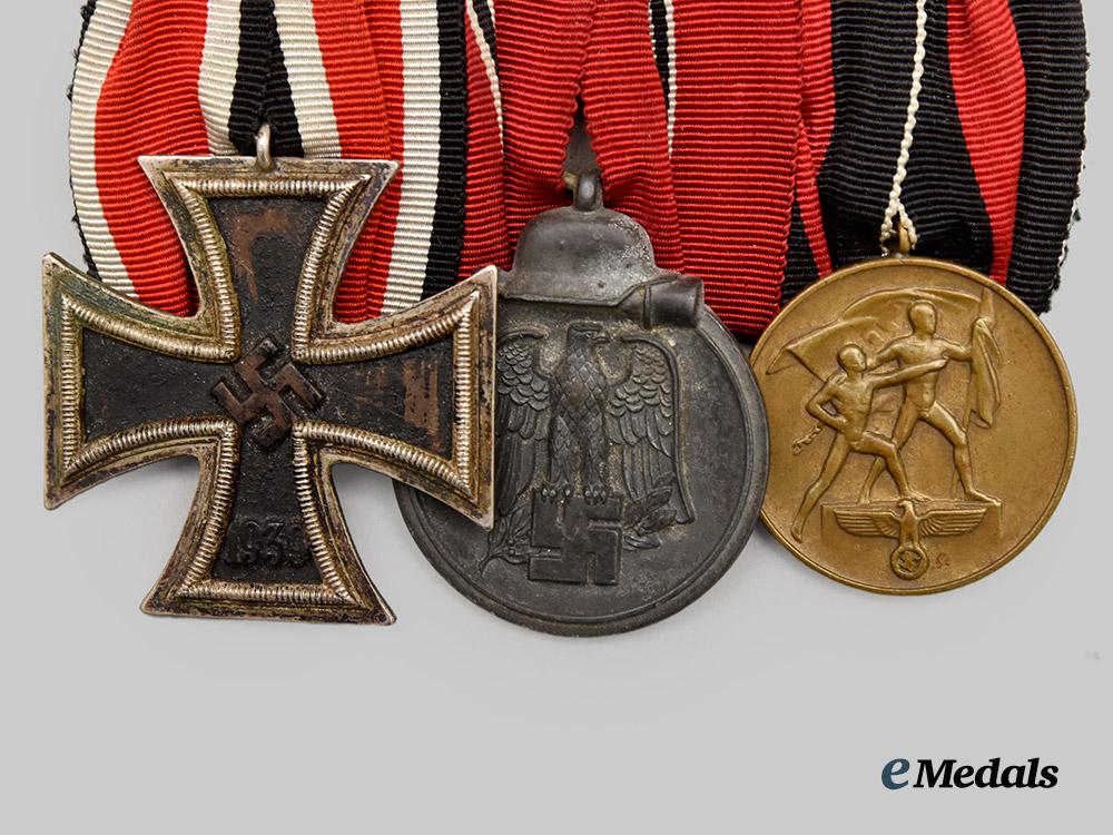 germany,_wehrmacht._a_medal_bar_for_an_eastern_front_combatant___m_n_c4582-_recovered
