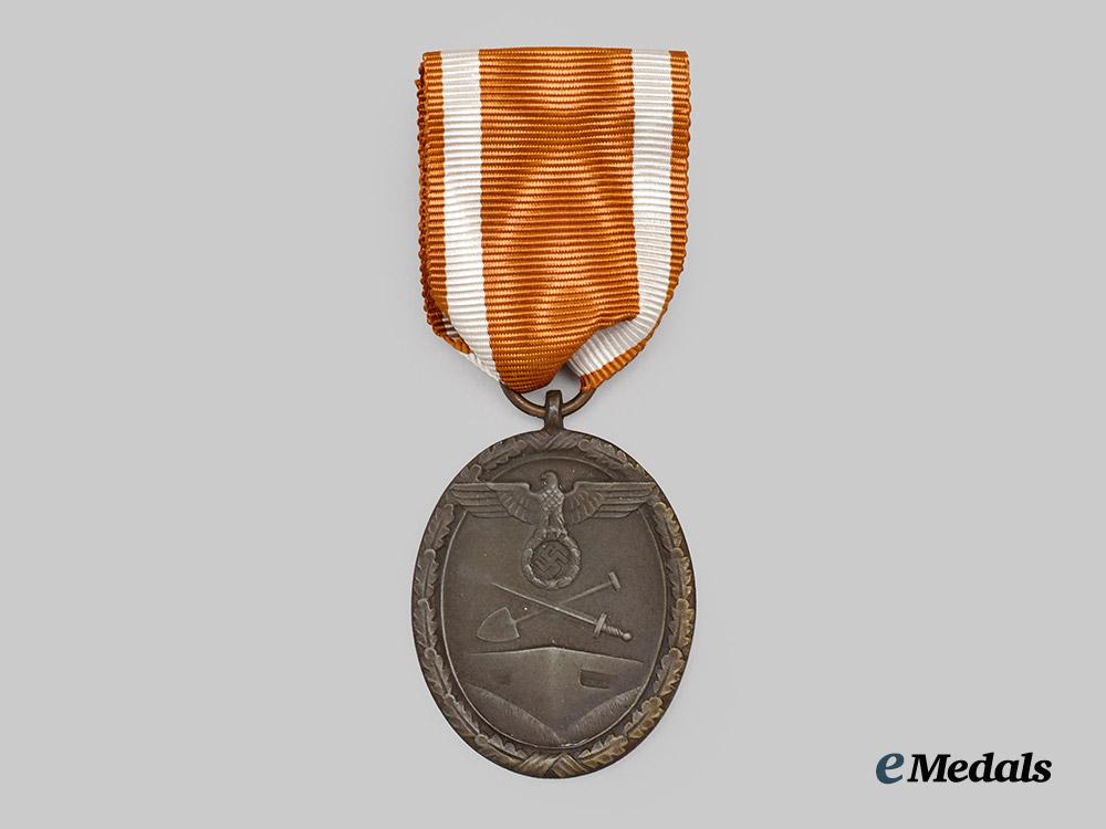 germany,_third_reich._a_pair_of_service_awards,_with_documents___m_n_c4598