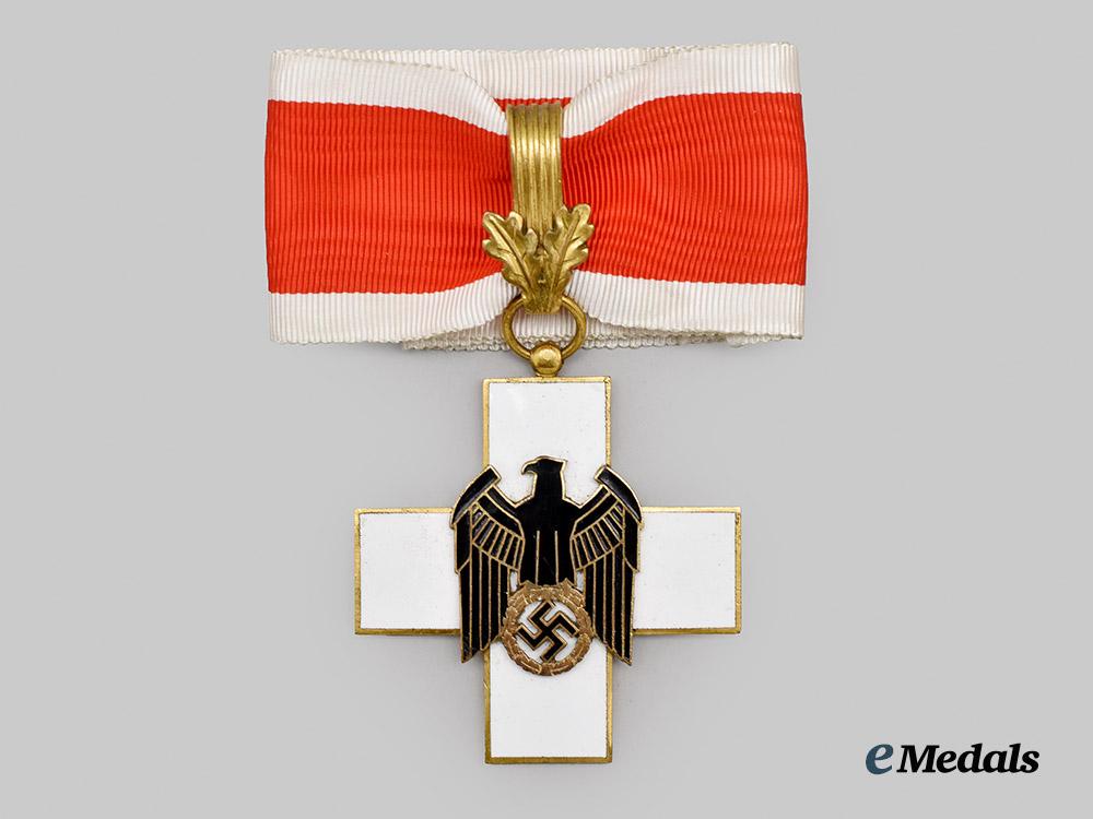germany,_federal_republic._a_german_social_welfare_decoration,_i_class_cross_with_case,_exhibition_example_by_rudolf_souval_c.1960___m_n_c4608