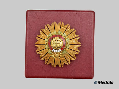 peru._an_order_of_the_peruvian_sun,_i_class_breast_star,_in_case___m_n_c4610