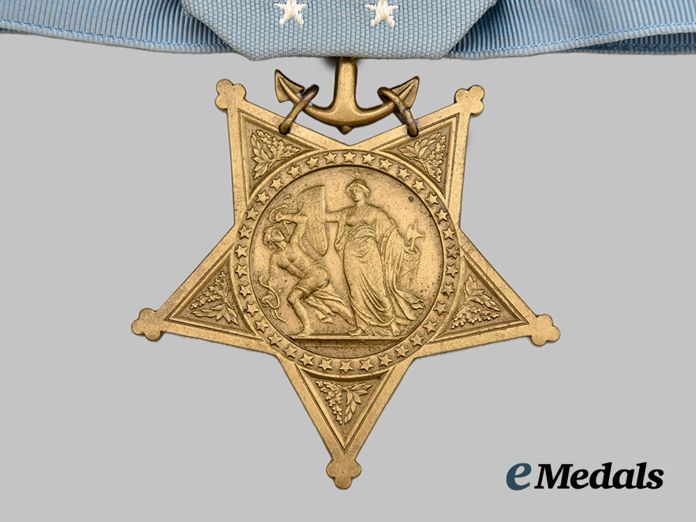 united_states._a_navy_issue_medal_of_honor___m_n_c4614