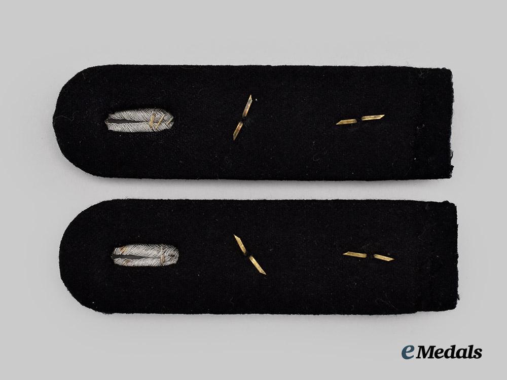 germany,_heer._a_set_of_shoulder_boards_for_a_hauptmann_of_engineers___m_n_c4622