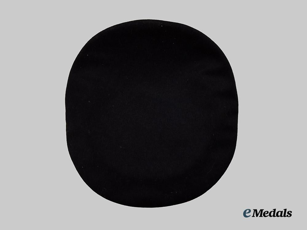 germany,_kriegsmarine._a_senior_officer’s_visor_cap___m_n_c4651