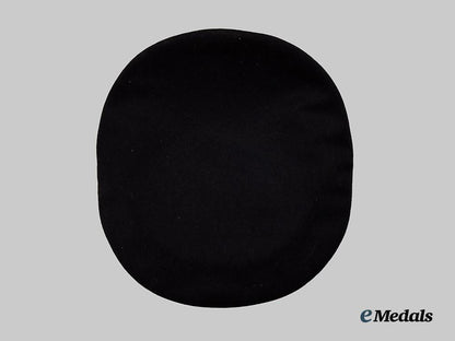germany,_kriegsmarine._a_senior_officer’s_visor_cap___m_n_c4651