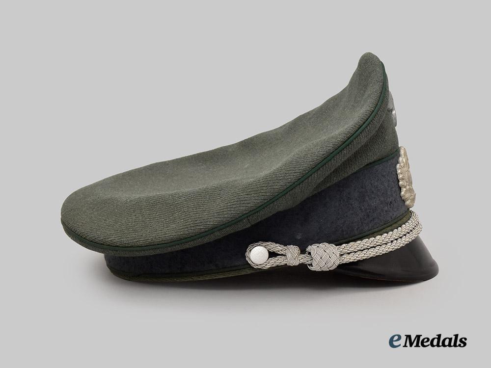 germany,_heer._an_administrative_officer’s_visor_cap,_by_l_a_g_o_mitteldeutschland___m_n_c4682