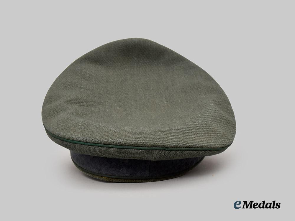 germany,_heer._an_administrative_officer’s_visor_cap,_by_l_a_g_o_mitteldeutschland___m_n_c4684