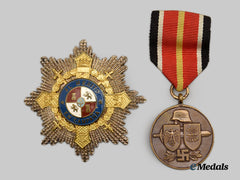 Spain, Spanish State. Spanish War Cross Star and A Blue Division Medal