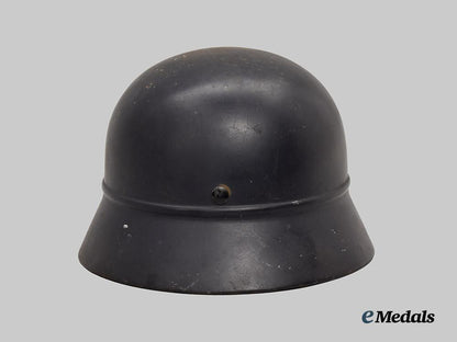 germany,_third_reich._a_luftschutz_m35_beaded_stahlhelm,_by_f._w._quist___m_n_c4725