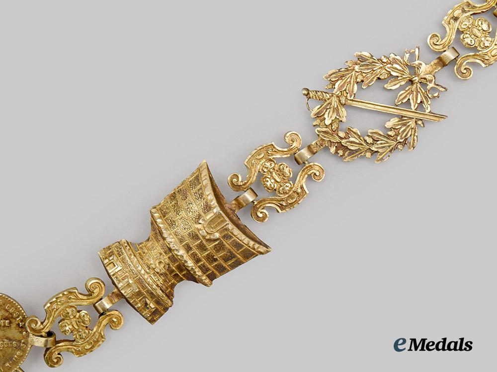 portugal,_kingdom._an_order_of_the_tower_and_sword,_grand_collar_with_case,_by_da_costa,_c.1880___m_n_c4789