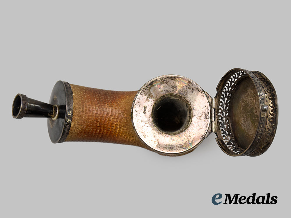 france,_kingdom._a_carved_meerschaum_pipe_with_silver_mountings,_by_e._w,_c.1825___m_n_c4794(3)