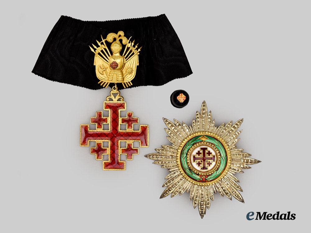 vatican,_papal_state._an_order_of_the_holy_sepulchre_of_jerusalem,_grand_officer,_c.1955___m_n_c4804