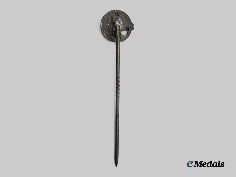 germany,_wehrmacht._a_pair_of_service_awards,_late-_war_examples___m_n_c4807