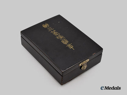 japan,_empire._an_order_of_the_sacred_treasure,_i_i_i_class_commander_with_case___m_n_c4831