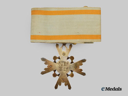 japan,_empire._an_order_of_the_sacred_treasure,_i_i_i_class_commander_with_case___m_n_c4835