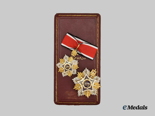 egypt,_arab_republic._an_order_of_merit,_i_i_class_set_with_case___m_n_c4844