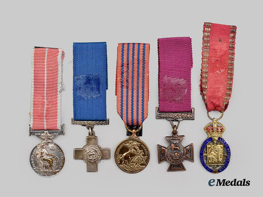 united_kingdom._a_lot_of_five_miniature_decorations,_museum_examples___m_n_c4878