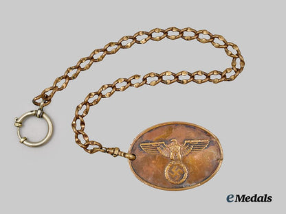 germany,_third_reich._a_rare_kriminalpolizei_identification_disc___m_n_c4884-_recovered