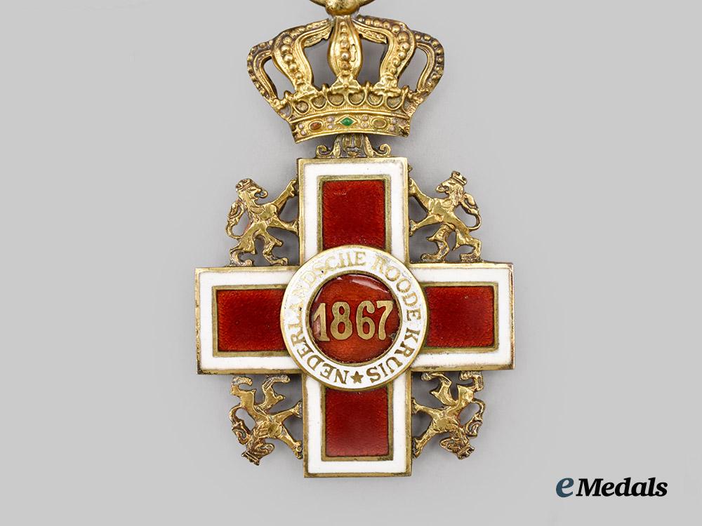 netherlands,_kingdom._a_red_cross_of_merit,_for_ladies,_in_case___m_n_c4897