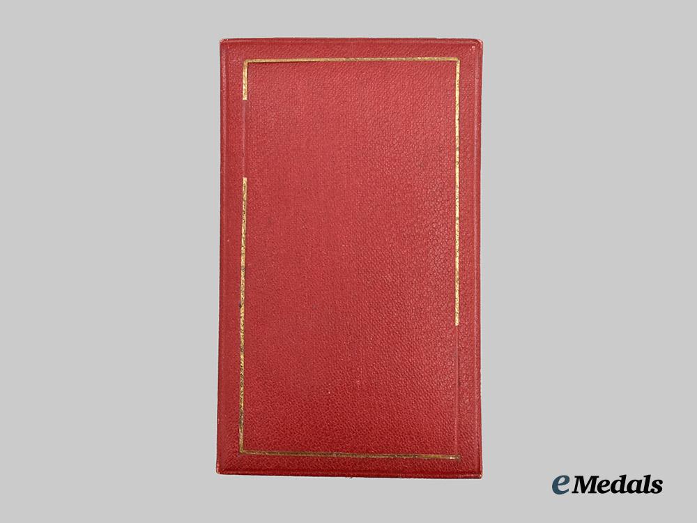 württemberg,_kingdom._an_order_of_the_württemberg_crown,_knight’s_cross_with_case,_c.1916___m_n_c4906