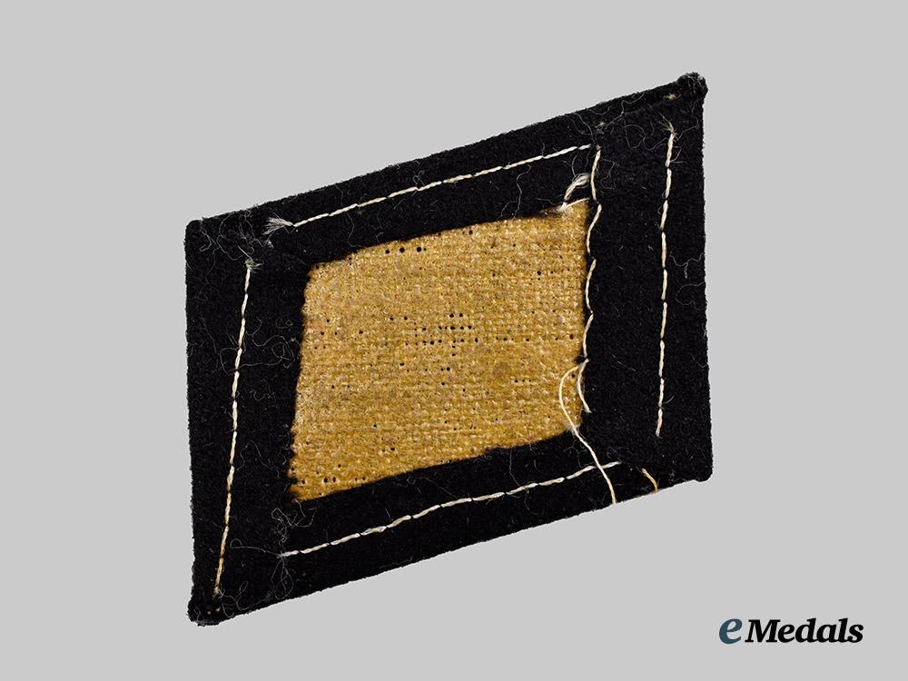 germany,_s_s._a13th_waffen_mountain_division_of_the_s_s_handschar(1st_croatian)_volunteer's_collar_tab,_dachau_variant___m_n_c4943