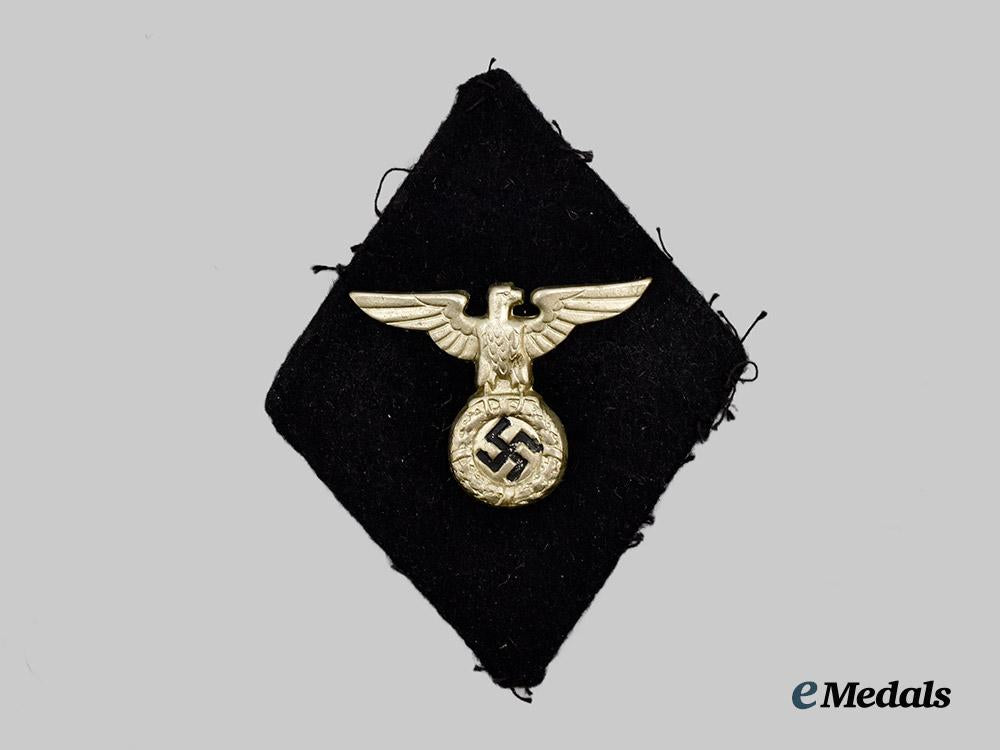 germany,_n_s_d_a_p._an_amtswalter_sleeve_insignia,_metal_eagle_variant___m_n_c4968