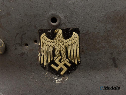 germany,_heer._an_m42_stahlhelm,_restored_single-_decal_example,_by_emaillierwerke_a._g.___m_n_c4984