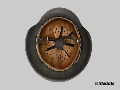 germany,_heer._an_m42_stahlhelm,_restored_single-_decal_example,_by_emaillierwerke_a._g.___m_n_c4986-_recovered
