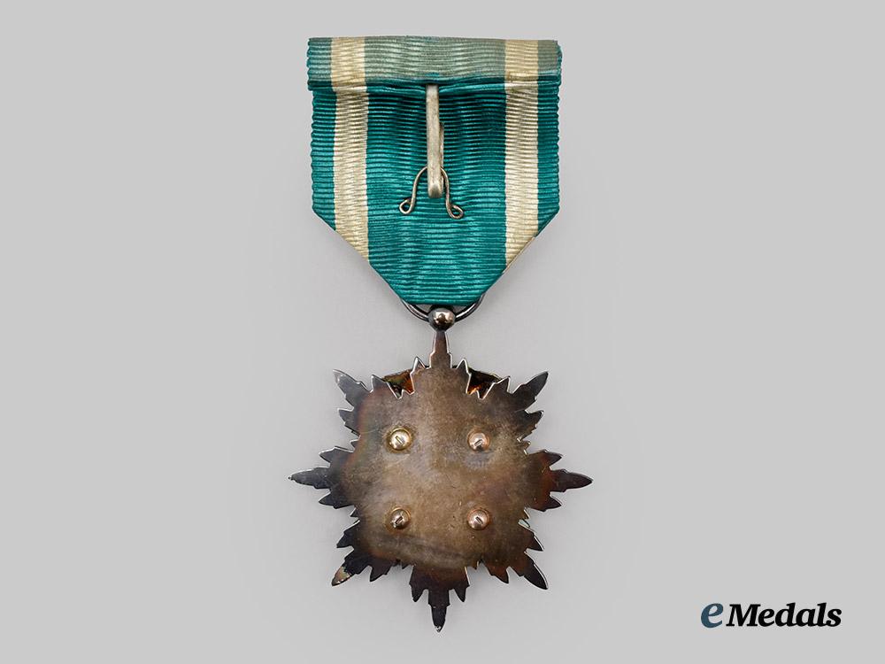 japan,_empire._an_order_of_the_golden_kite,_v_class_in_case___m_n_c4987