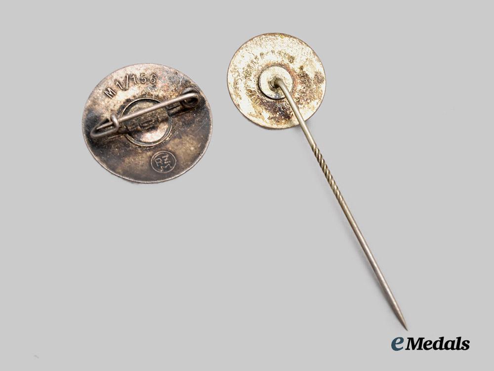 germany,_third_reich._a_pair_of_membership_badges___m_n_c5003