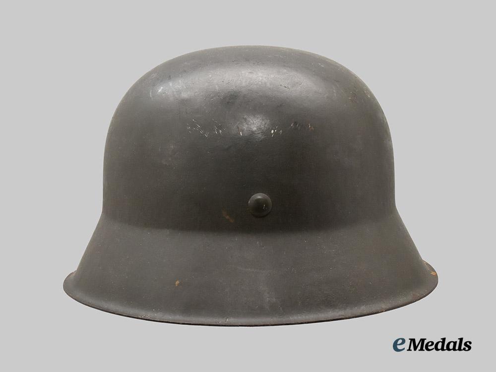 germany,_heer._an_m42_stahlhelm,_by_sächsische_emaillier-_und_stanzwerke_a._g.___m_n_c5009