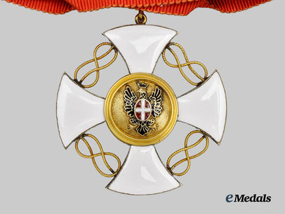 italy,_kingdom._an_order_of_the_crown_of_italy,_i_i_class_grand_officer_set_in_case,_by_cravanzola___m_n_c5037