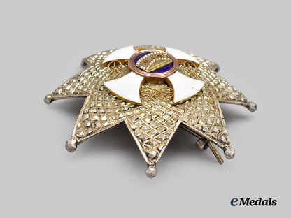 italy,_kingdom._an_order_of_the_crown_of_italy,_i_i_class_grand_officer_set_in_case,_by_cravanzola___m_n_c5042