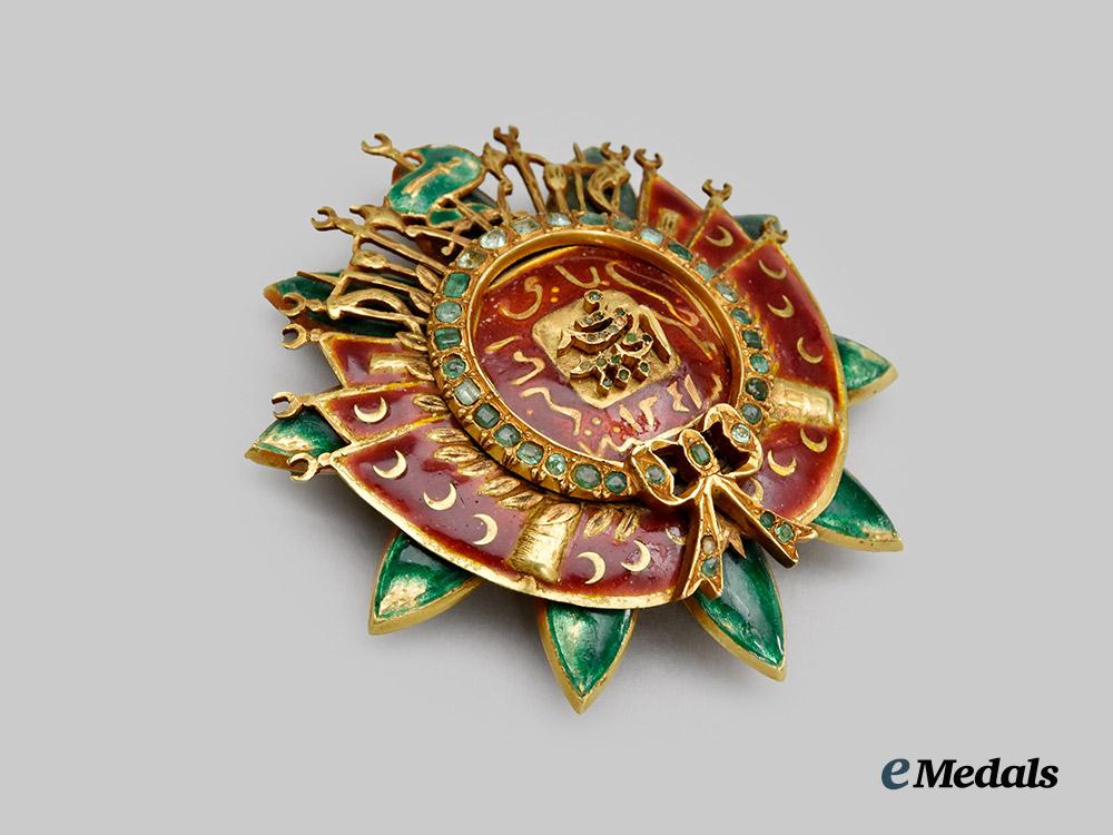 tunisia,_french_protectorate._an_extremely_rare_order_of_nichan_al-_ahd_al-_aman,_i_class_star_in_gold_and_emeralds,_c.1905___m_n_c5065