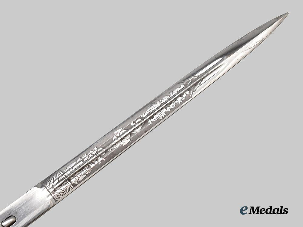germany,_kriegsmarine._an_officer’s_dress_dagger,_by_e.&_f._hörster___m_n_c5065