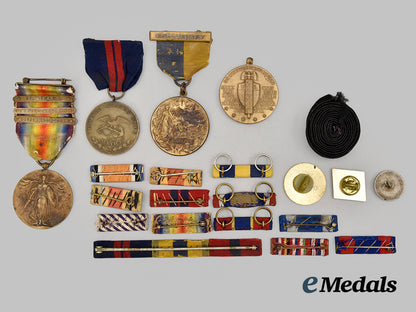 united_states,_international._a_lot_of_four_first_war_medals&_seventeen_assorted_items___m_n_c5091