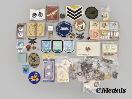 united_states._a_lot_of133_military&_civilian_badges&_insignia___m_n_c5095(1)