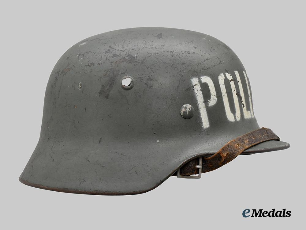 germany,_luftwaffe._an_m40_stahlhelm,_repurposed_example,_by_eisenhüttenwerke_thale_a._g.___m_n_c5096