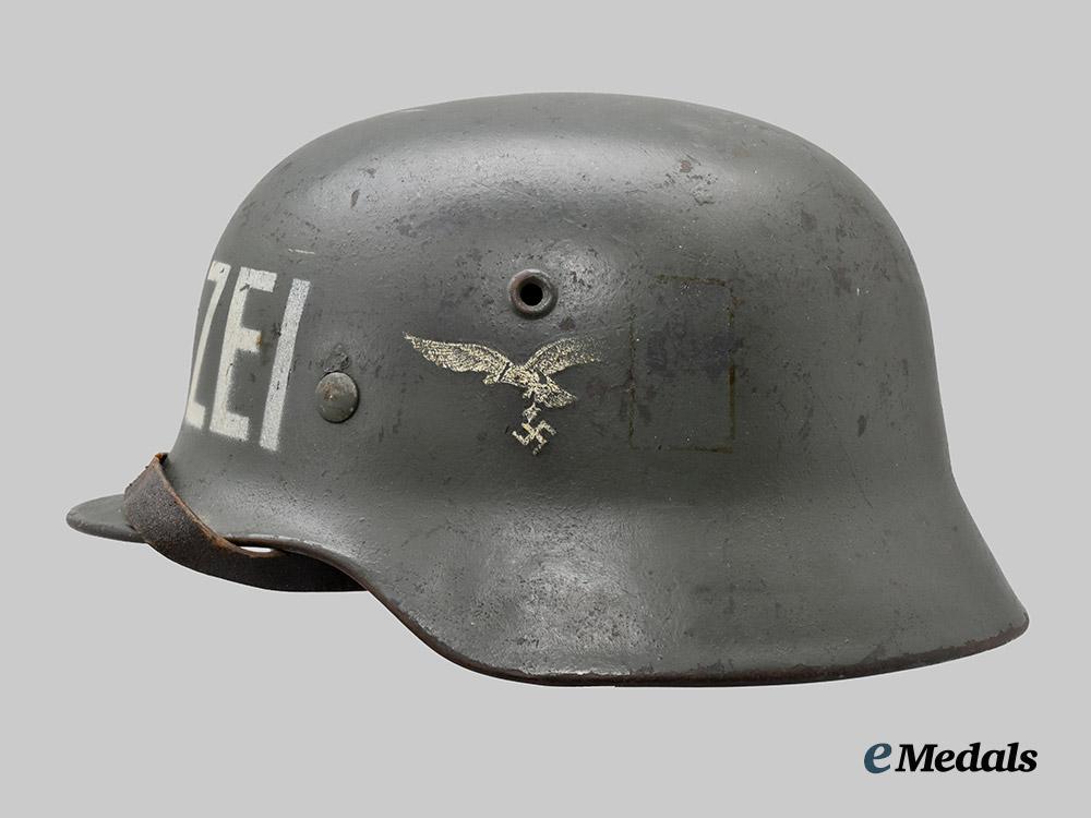 germany,_luftwaffe._an_m40_stahlhelm,_repurposed_example,_by_eisenhüttenwerke_thale_a._g.___m_n_c5097