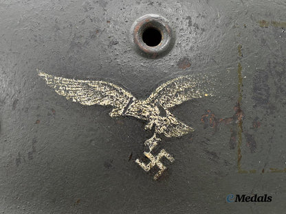 germany,_luftwaffe._an_m40_stahlhelm,_repurposed_example,_by_eisenhüttenwerke_thale_a._g.___m_n_c5098