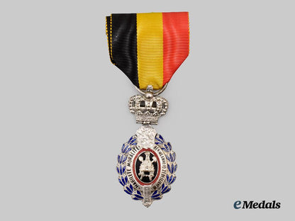 a_belgian_decoration_for_workers_and_artisans;2_nd_class___m_n_c5113