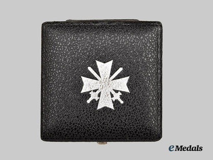 germany,_wehrmacht._a_war_merit_cross_i_class_with_swords_and_case,_by_kerbach&_oesterhelt___m_n_c5119