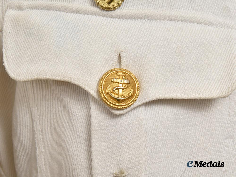 germany,_kriegsmarine._a_summer_uniform_for_a_decorated_fregattenkapitän___m_n_c5120