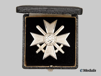 germany,_wehrmacht._a_war_merit_cross_i_class_with_swords_and_case,_by_kerbach&_oesterhelt___m_n_c5120
