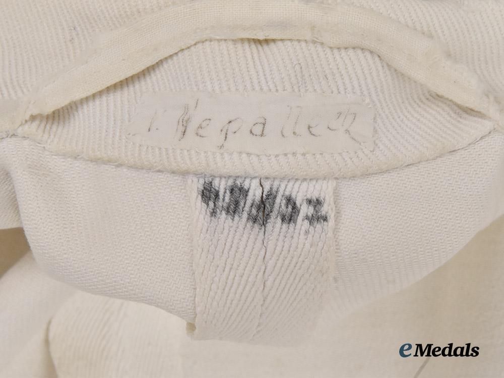 germany,_kriegsmarine._a_summer_uniform_for_a_decorated_fregattenkapitän___m_n_c5125
