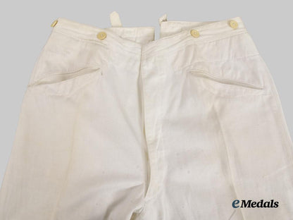 germany,_kriegsmarine._a_summer_uniform_for_a_decorated_fregattenkapitän___m_n_c5129