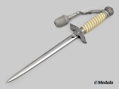 germany,_luftwaffe._an_officer’s_dress_dagger,_with_general’s_hanger,_by_f._w._höller___m_n_c5138