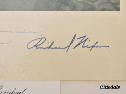 united_states._a_letter_and_photograph_signed_by_richard_nixon,1972___m_n_c5150