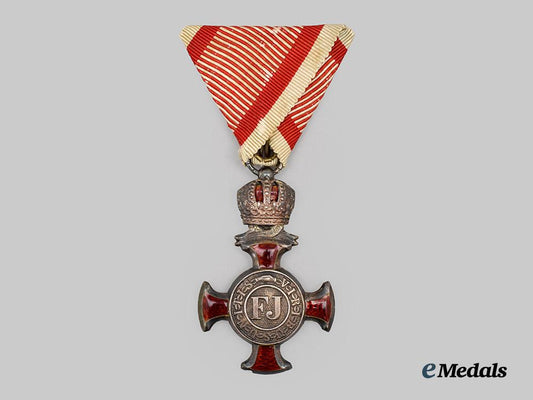 austria,_imperial._a_merit_cross1849,_i_i_i_class_cross_with_crown,_by_w._kunz___m_n_c5174