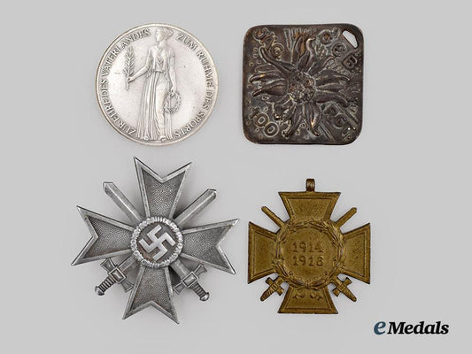 germany,_third_reich._a_mixed_lot_of_awards_for_military_and_civil_service___m_n_c5220
